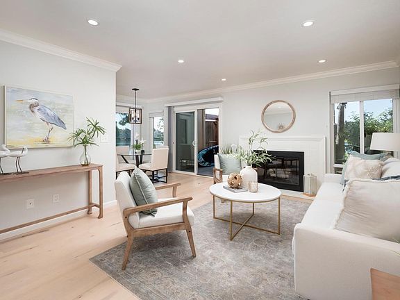 3rd image of 922 Beach Park Blvd APT 28