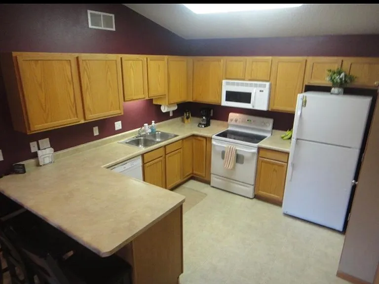 750 Rachael St #204 — Photo 6