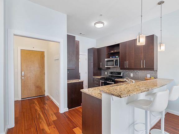 3rd image of 870 Inman Village Pkwy NE APT 229