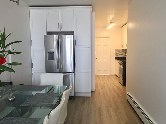 3rd image of 3027 Kennedy Blvd #46