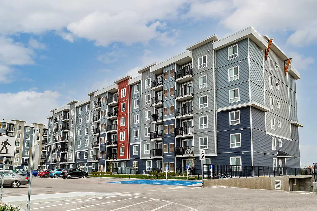 Building Photo - 745 Ballantrae Dr