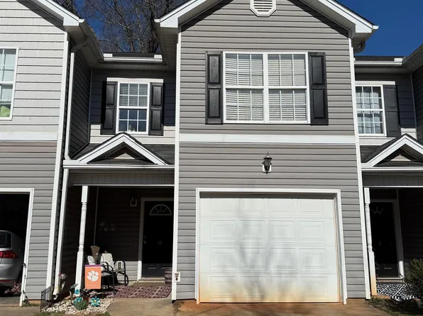 10 Greensboro Ct, Greenville, SC 29617
