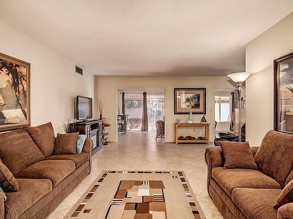 4th image of 10620 W Mission Ln