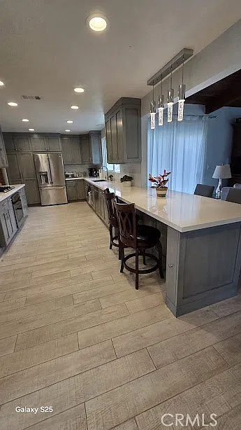 2 bed, 1431 sqft, $6,200 — Photo 2
