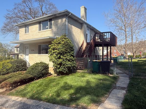 903 Chester Ave Floor 1