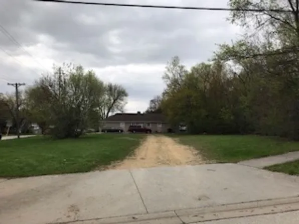 2515 9th Ave, Rockford, IL 61108