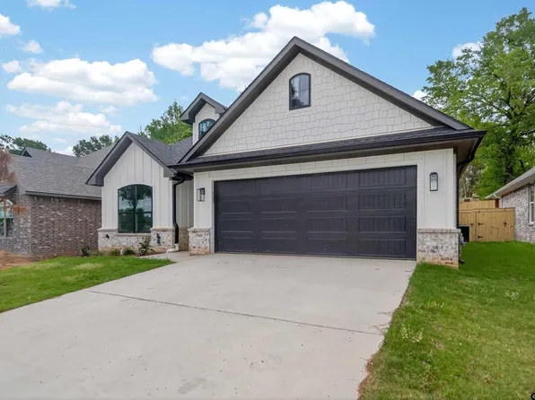 3045 Guinn Farms Rd, Tyler, TX 75707