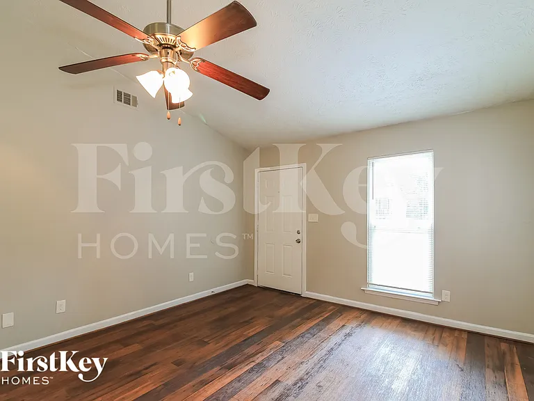 7891 Taylor Downs Way — Photo 4