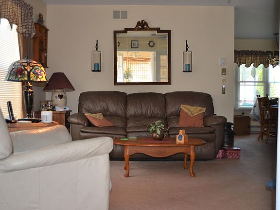 5th image of 744C Liverpool Cir #C