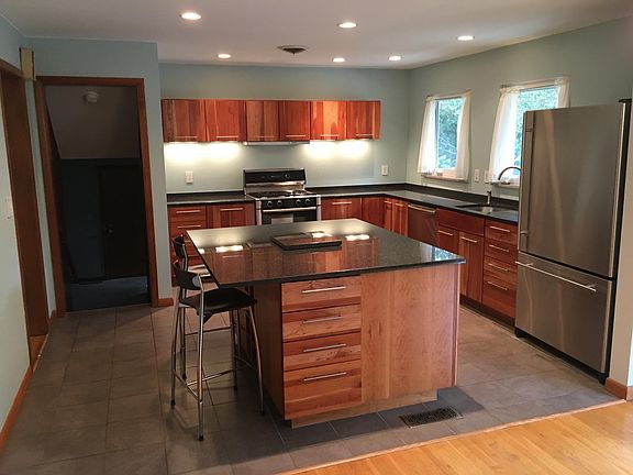 5th image of 4330 Marland Dr
