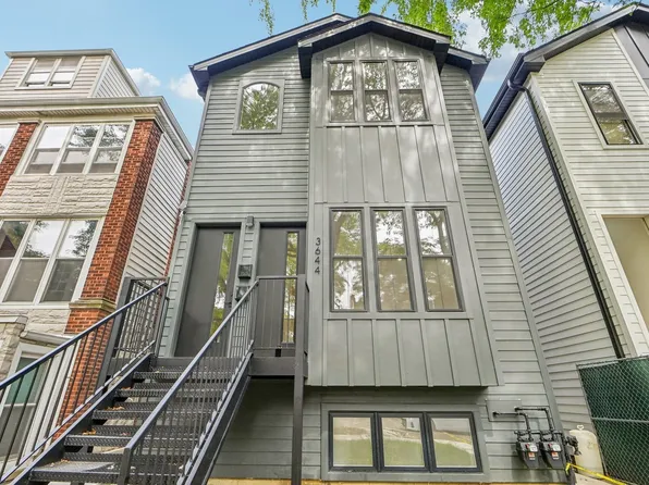 3644 W Cornelia Ave Unit 1, Chicago, IL 60618