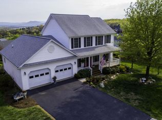 6004 Apple Harvest Dr, Roanoke, VA 24012