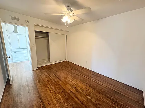 470 S Mariposa Ave #16 — Photo 13