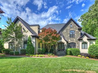 2004 Garden View Ln, Matthews, NC 28104