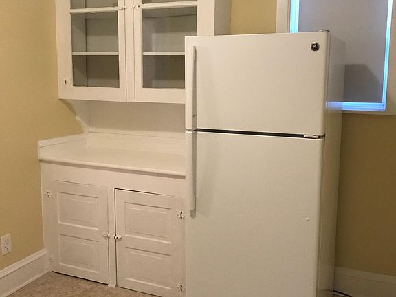 3rd image of 2026 Quail St APT 2