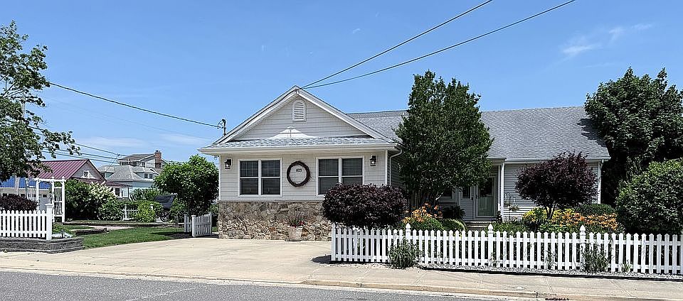 405 Stone Harbor front