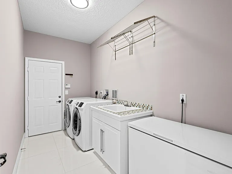 9919 Royal Cardigan Way — Photo 39