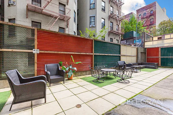 Rented by (Legacy) Elegran | media 21