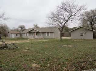100 Ranch Rd, Somerset, TX 78069
