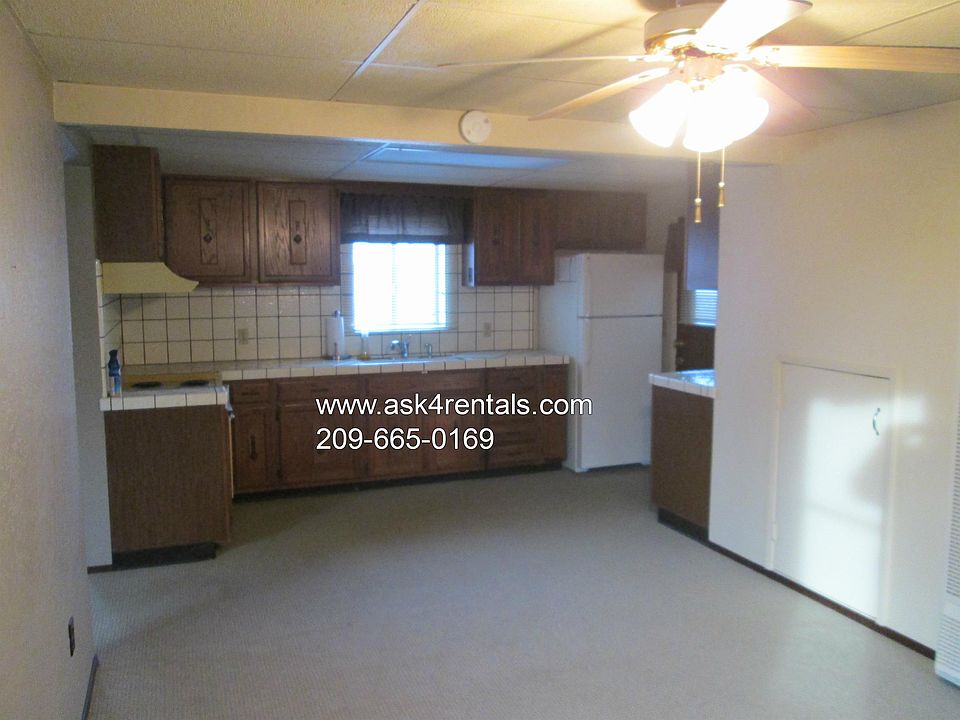 2nd image of 843 Edythe St