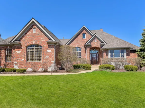 1737 Hunters Ridge Ln, Sugar Grove, IL 60554