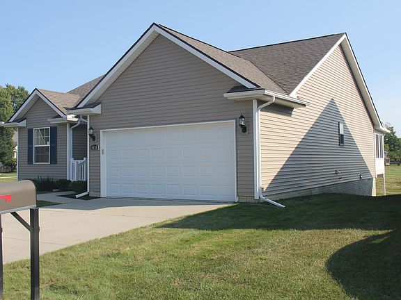 3rd image of 4436 Cross Creek Blvd
