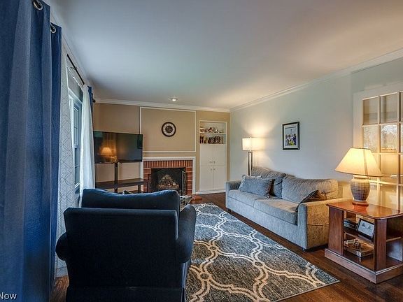4th image of 2867 Lakewood Dr