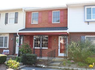 239 Ringgold St, Waynesboro, PA 17268