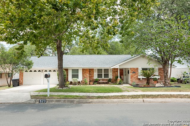 1st image of 523 W Silver Sands Dr