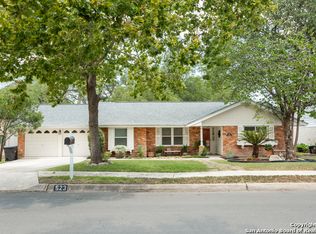 523 W Silver Sands Dr, San Antonio, TX 78216