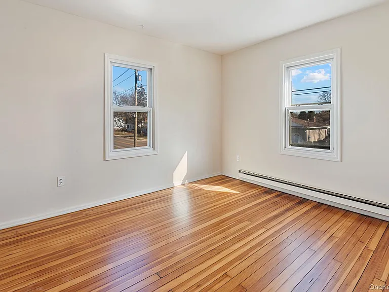 500 5th Ave #UPPER 2ND FLOOR — Photo 15