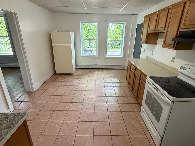 104-106 Beech St #1L — Photo 8