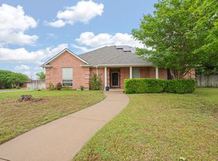 1501 Chaucer Dr, Cleburne, TX 76033