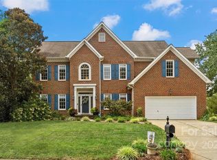 1004 Foxfield Rd, Waxhaw, NC 28173