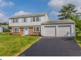 43 Gilman Ln, Willingboro, NJ 08046