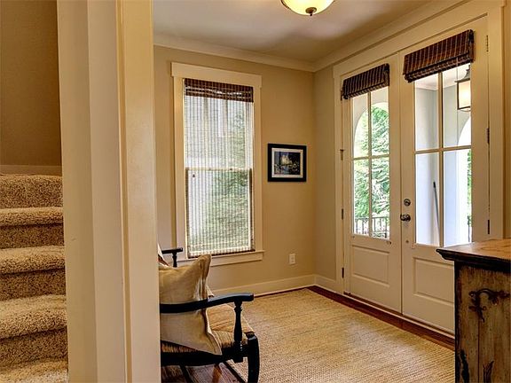 5th image of 208 McAffee St