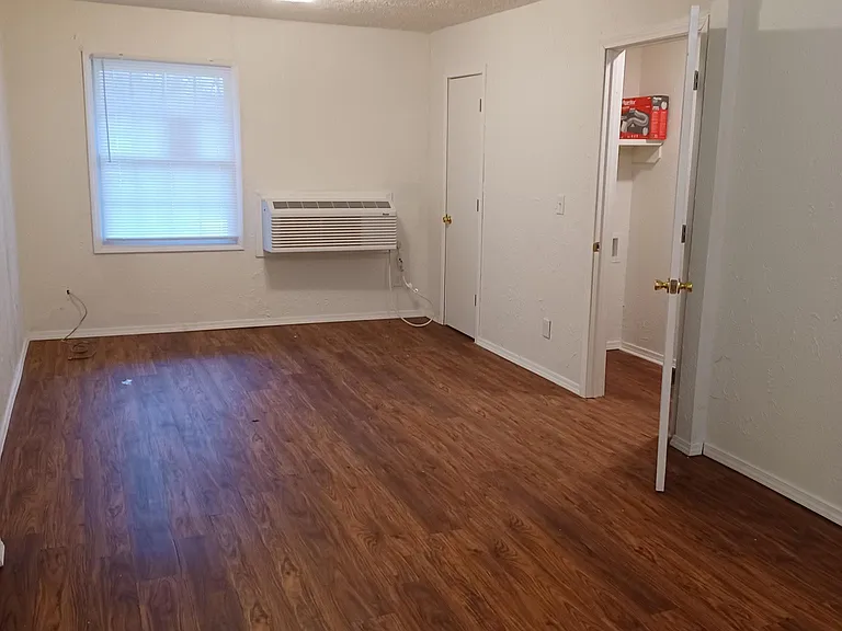Extra large master bedroom