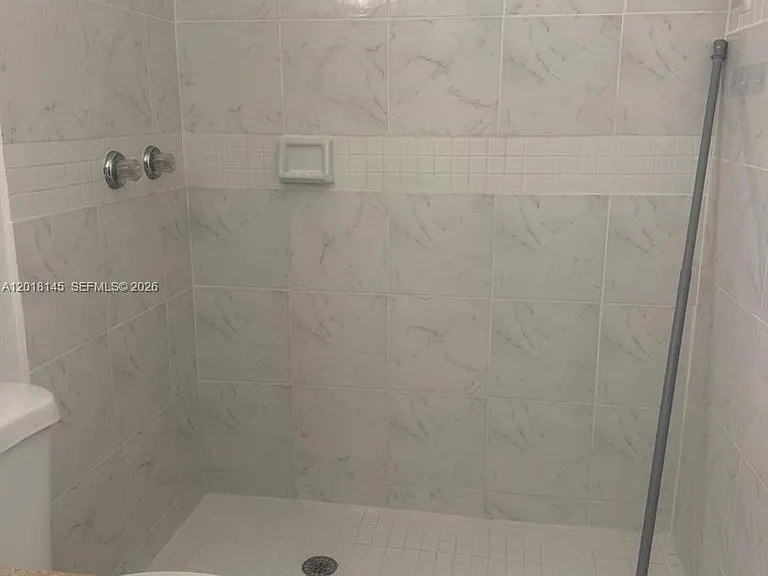 1004 San Remo Cir — Photo 19