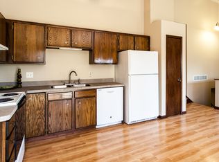 110933 Von Hertzen Cir, Chaska, MN 55318