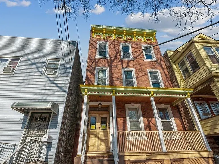 302 Union St #3 — Photo 1