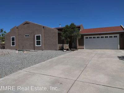 668 Emerald Dr Ne Rio Rancho Nm 87124 Zillow