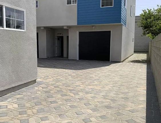Driveway between front duplex and back duplex