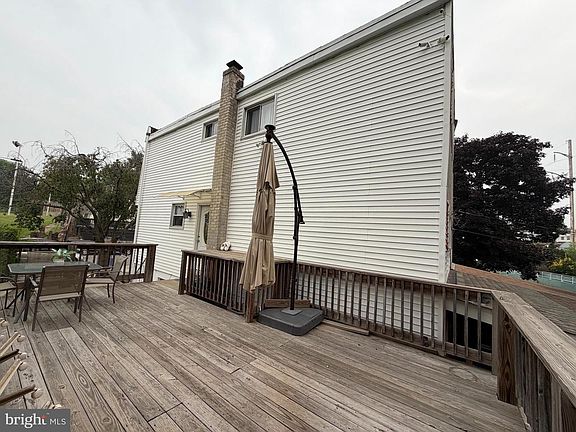 3rd image of 2867 Sebring Rd