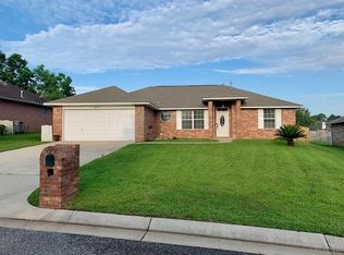 6747 Hallendale Dr, Pensacola, FL 32526