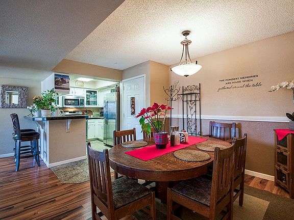 2nd image of 540 N May St APT 2074