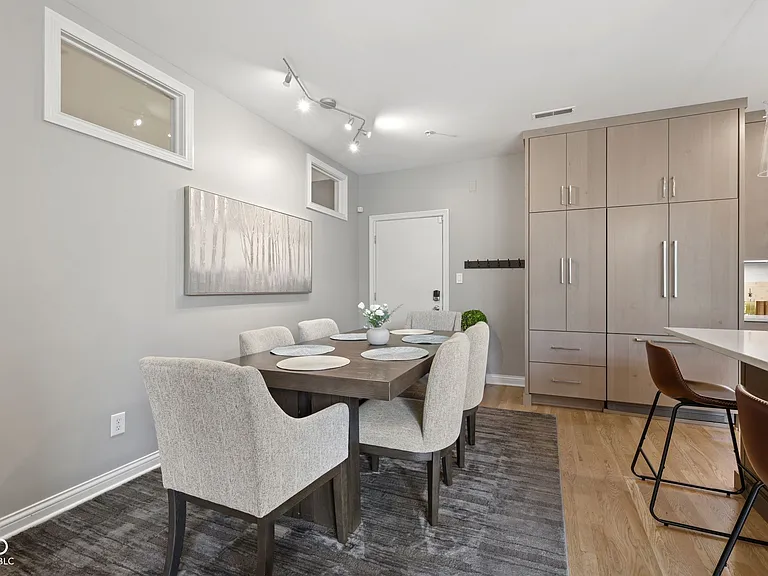 932 N Broadway St #1 — Photo 13