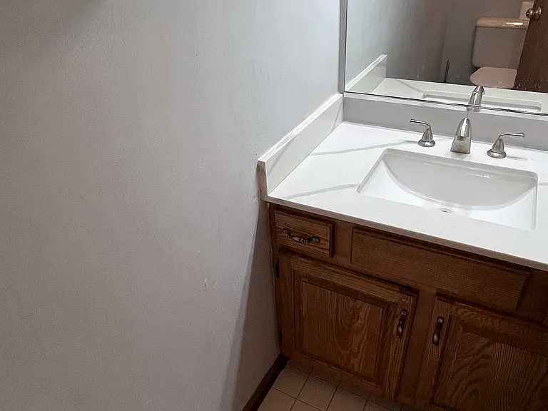 1010 N Ashbury Ave — Photo 12
