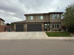 5833 S Desert Crest Dr, St George, UT 84790