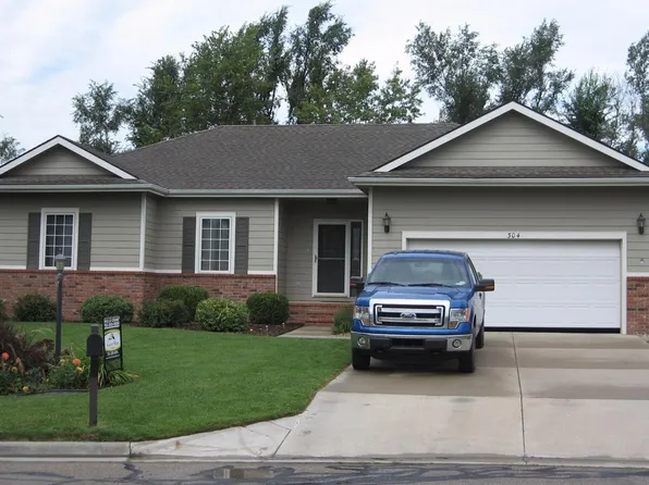 304 Tower Ave, Abilene, KS 67410