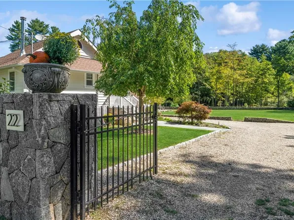 22 Bloomer Road, Ridgefield, CT 06877